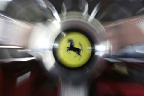 Body_cars_ferrari